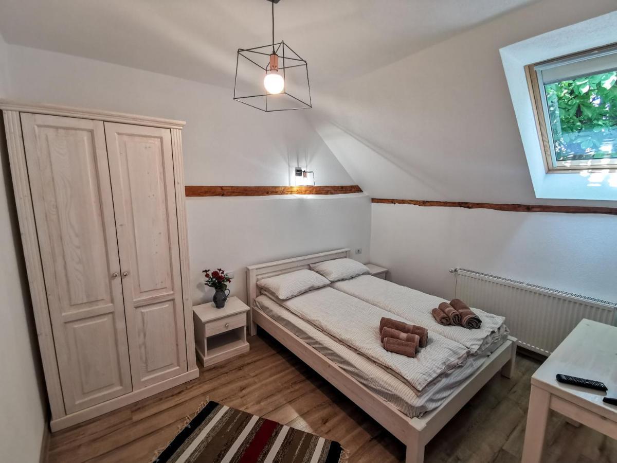 Otto'S Guesthouse Prejmer Bagian luar foto